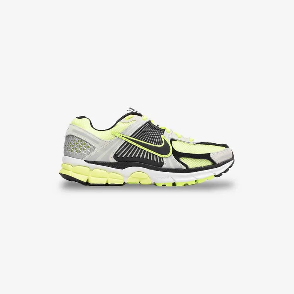 NIKE VOMERO 5کد49